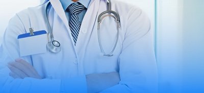 доктор в белом халате
